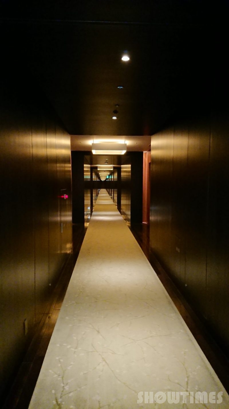 コンラッド東京の客室階廊下