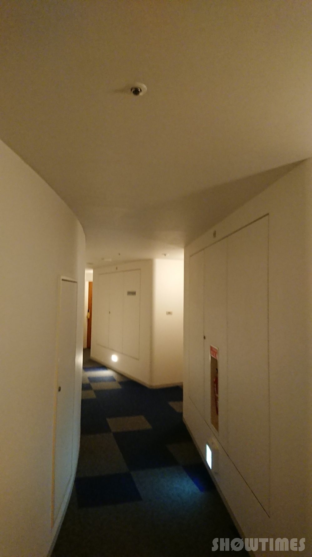 札幌プリンスホテルタワーの客室階廊下